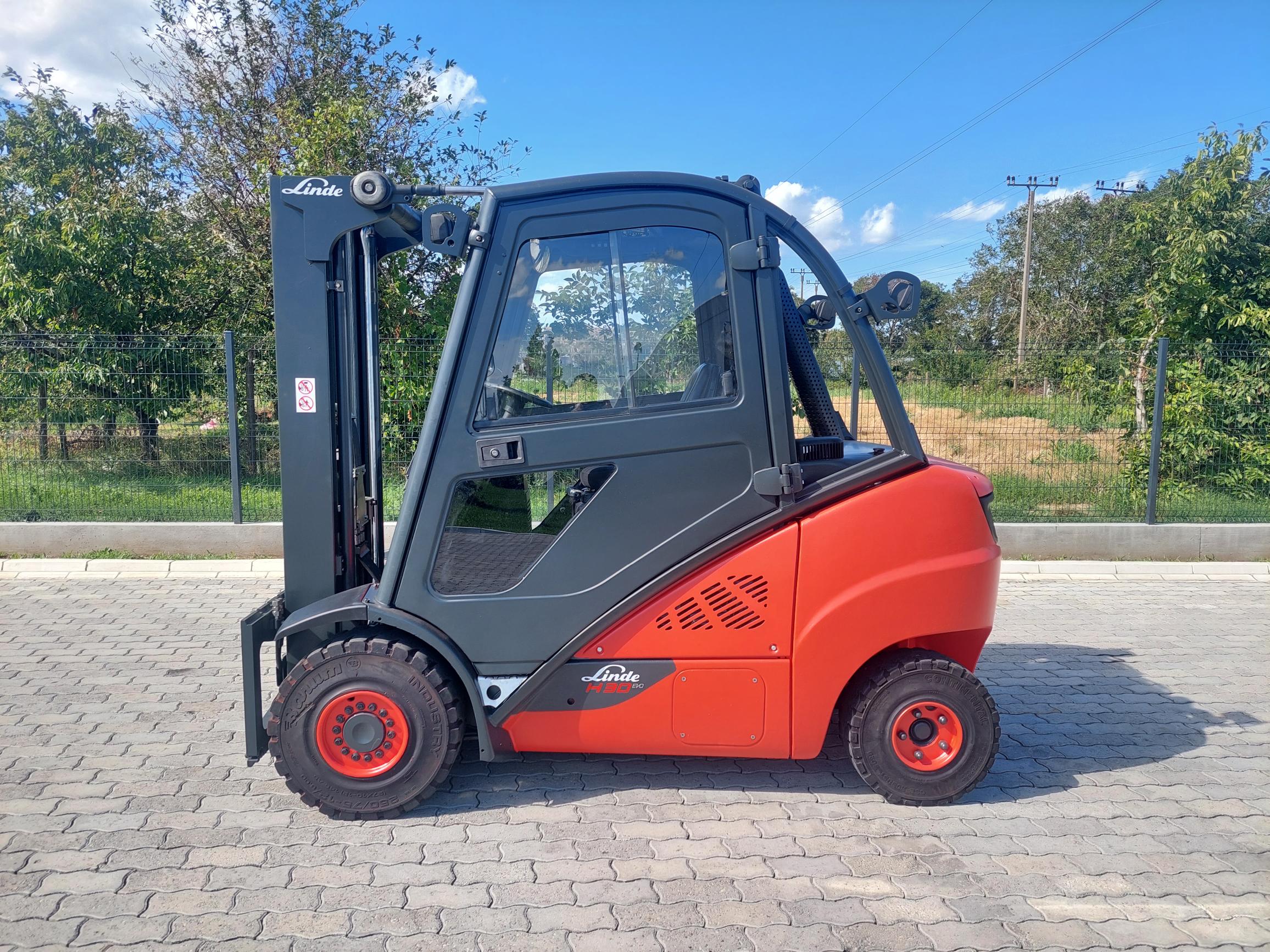 H30D-02 2